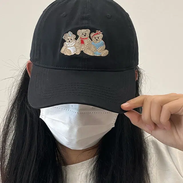 俞兆林 甜美可爱卡通小熊刺绣软顶户外出游时尚潮流百搭大头围显脸小 棉 鸭舌帽 男女同款情侣款