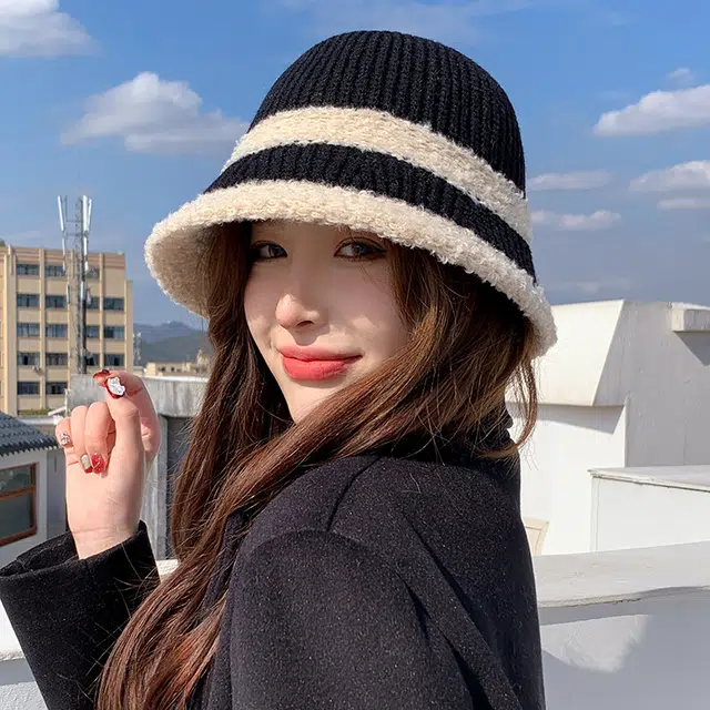 俞兆林 日系保暖拼色百搭防寒 涤纶 渔夫帽 女款