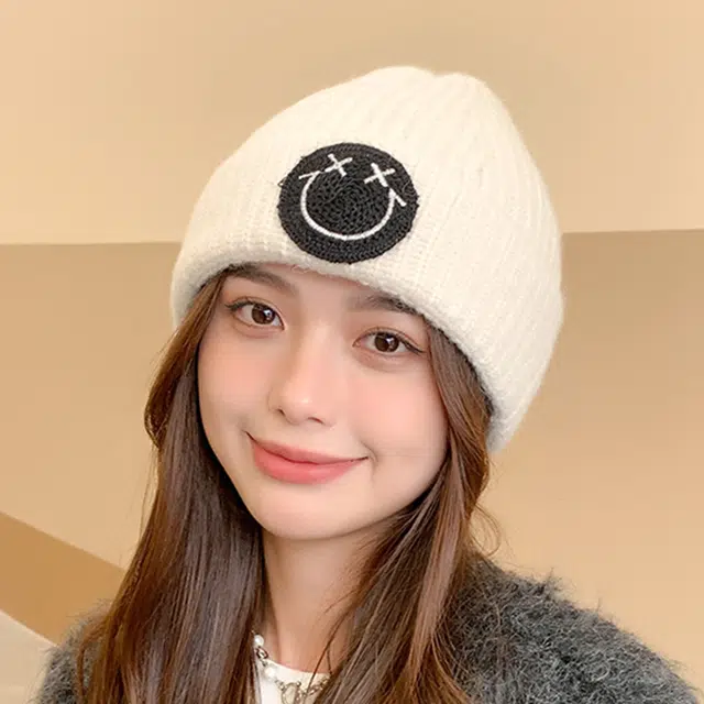 俞兆林 笑脸刺绣保暖宽松大头围针织帽百搭冷帽 毛线 绒线帽 男女同款情侣款