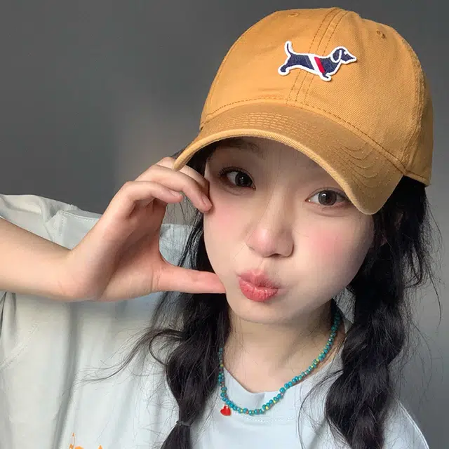 俞兆林 可爱小熊刺绣软顶户外出行遮阳时尚潮流百搭大头围显脸小 棉 鸭舌帽 男女同款情侣款