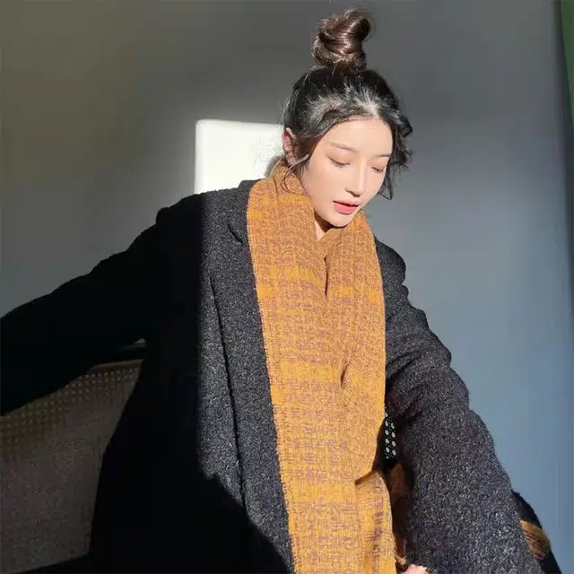 俞兆林 秋冬彩色段染格子流苏保暖防寒针织 绒线围巾 男女同款情侣款