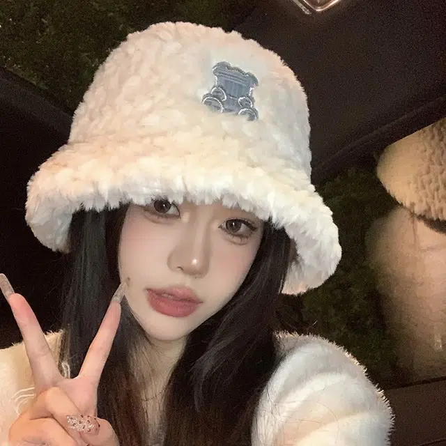 俞兆林 小熊显脸小保暖 腈纶 渔夫帽 男女同款情侣款