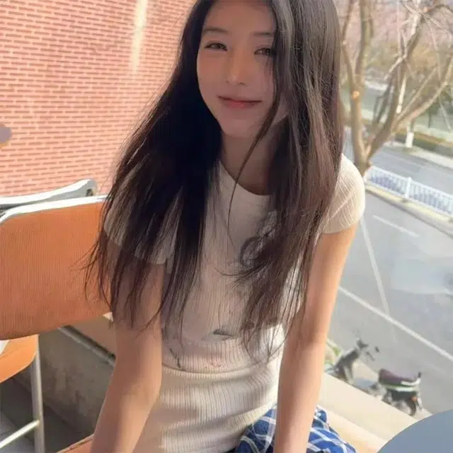 Olivia Share777 T