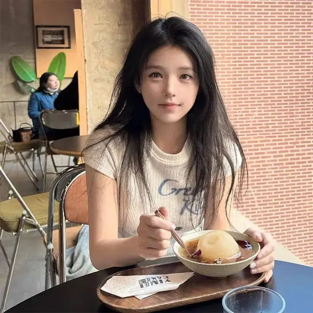 Olivia Share777 T