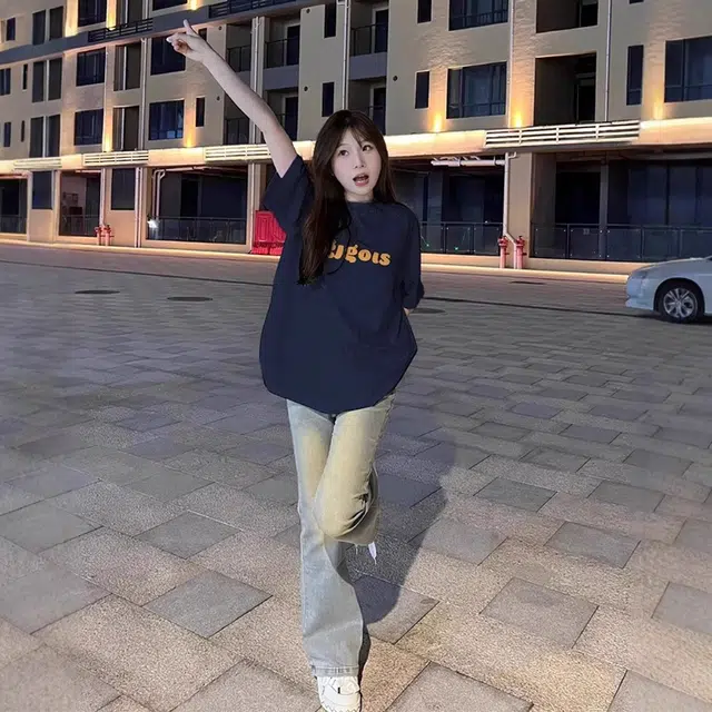 Olivia Share777 ins T
