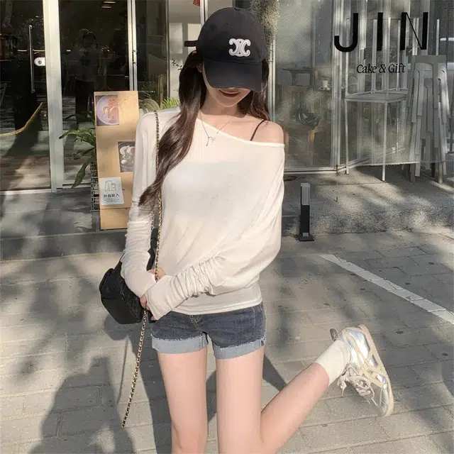 Olivia Share777 T