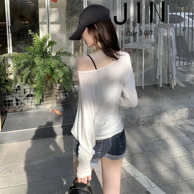 Olivia Share777 T