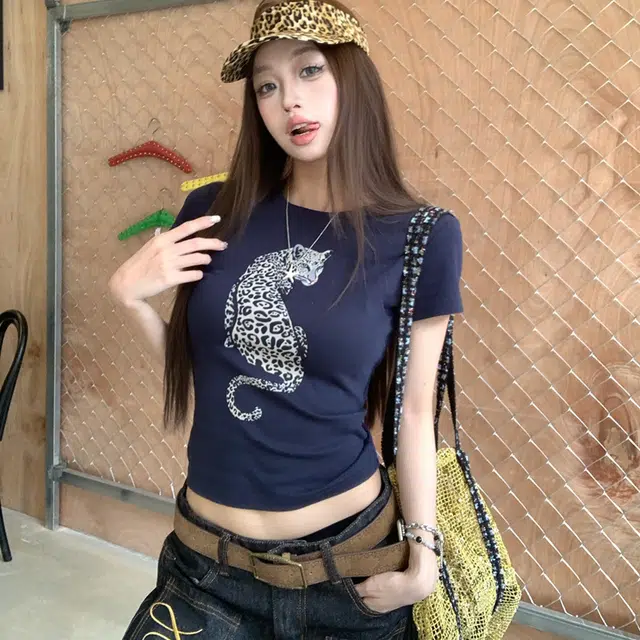 Olivia Share777 ins2025 T