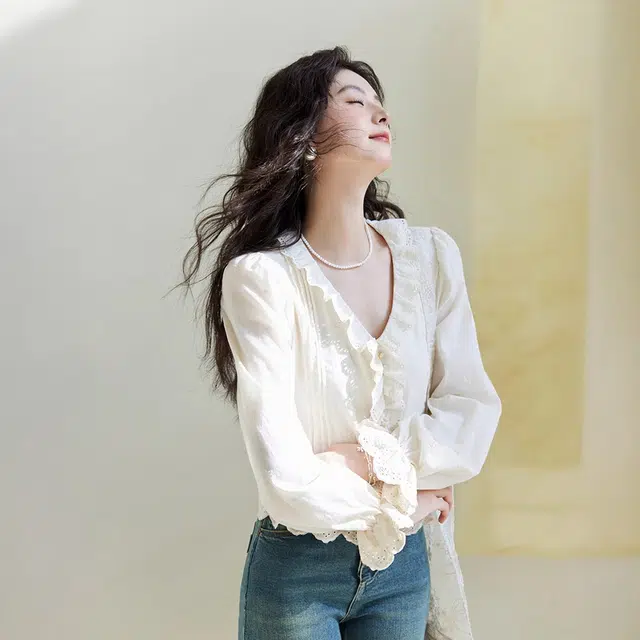 V