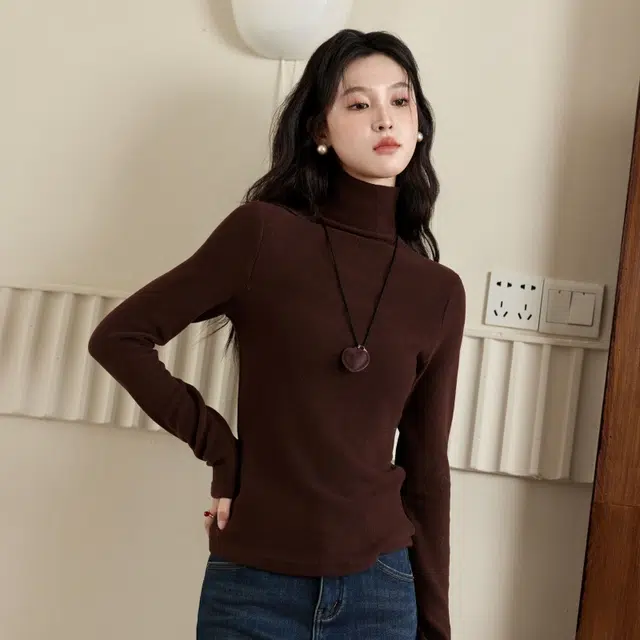 谜秀 舒适亲肤简约大方纯色打底长袖毛衣 女款