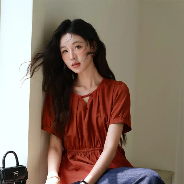 谜秀 短袖夏季收腰纯色常规圆领法式衬衫 女款