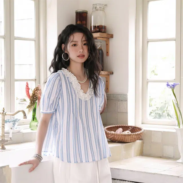 谜秀 蓝白条纹棉质夏季常规短袖花边领法式衬衫 女款