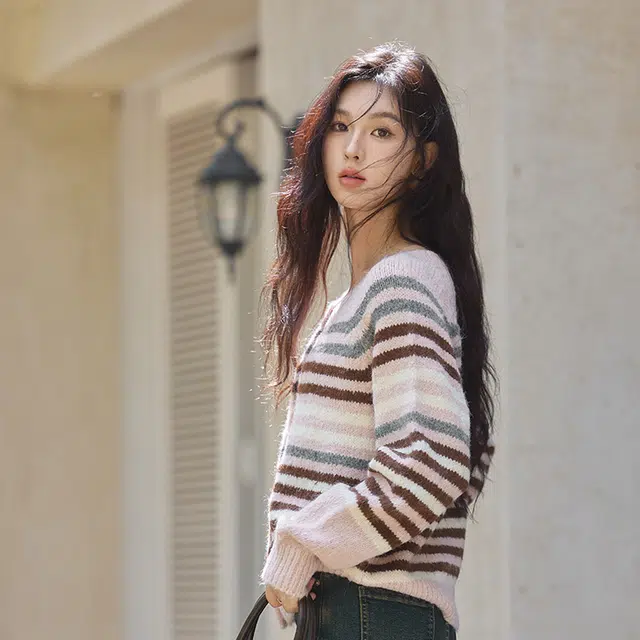 谜秀 舒适休闲简约针织衫 女款