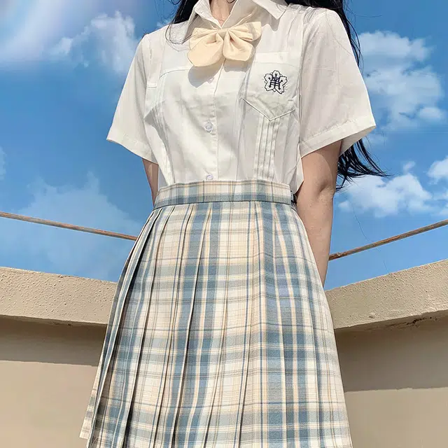 日暮星河 学院风风琴褶打底内搭短袖衬衫 女款