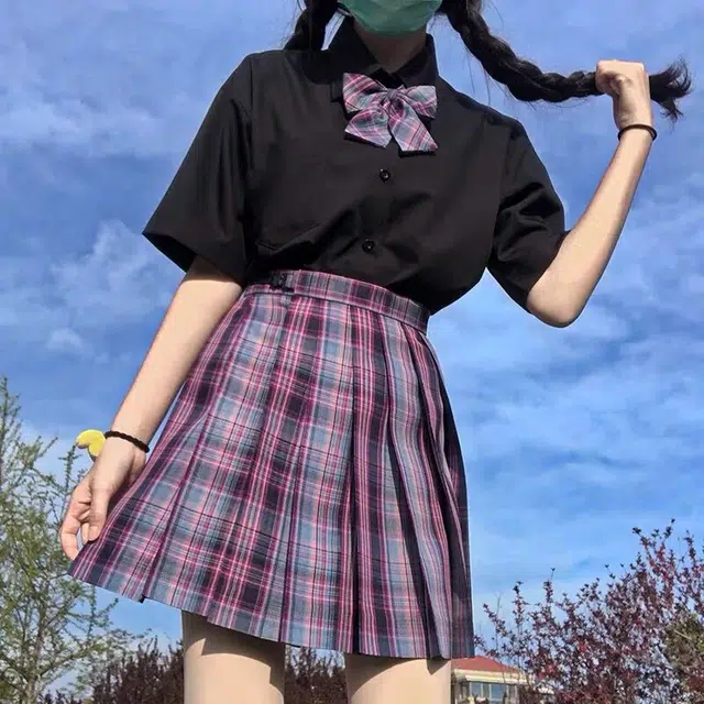 日暮星河 黑色基础款纯色简约休闲百搭时尚短袖衬衫 女款 黑色