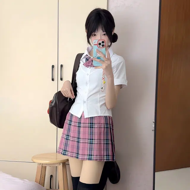 日暮星河 东京涩莓制服辣妹纯欲风百搭叠穿内搭白色衬衣格裙裙装套装 女款
