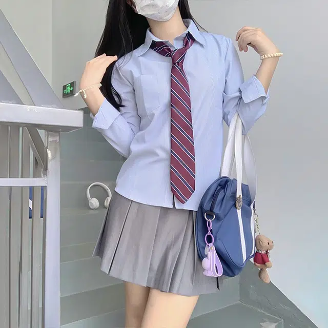 日暮星河 时尚潮流舒适休闲短裙 女款