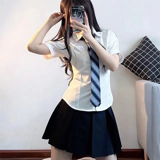 日暮星河 时尚潮流舒适休闲短裙 女款