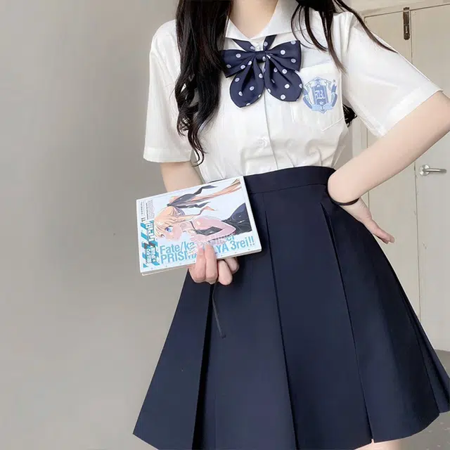 日暮星河 时尚潮流舒适休闲短裙 女款