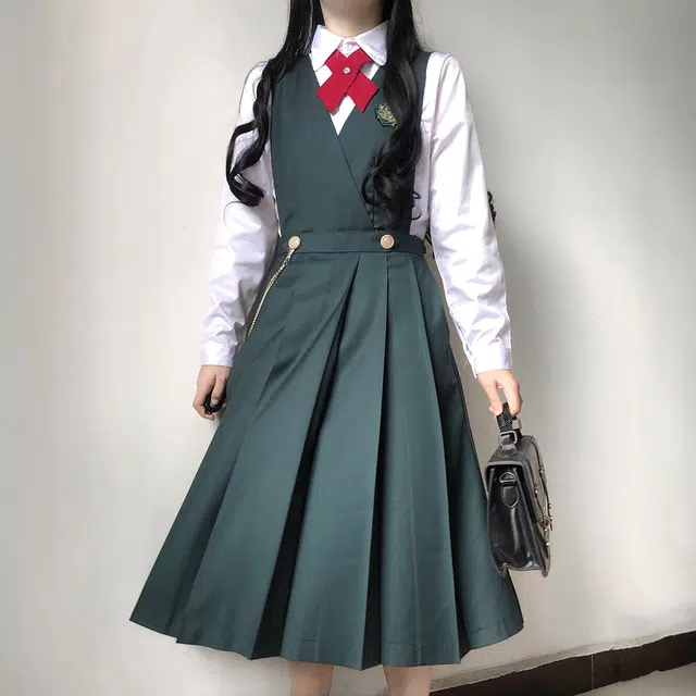 日暮星河 学院风纯色时尚休闲舒适吊带连衣裙 女款