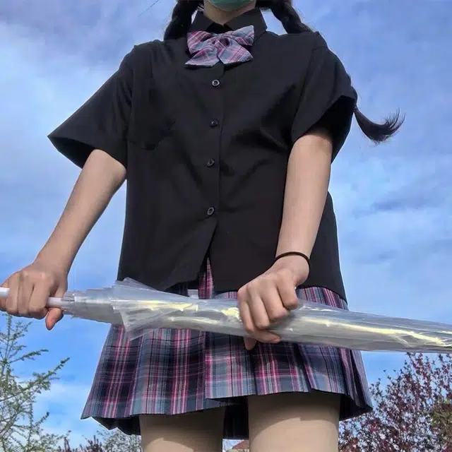 日暮星河 黑色基础款纯色简约休闲百搭时尚短袖衬衫 女款 黑色