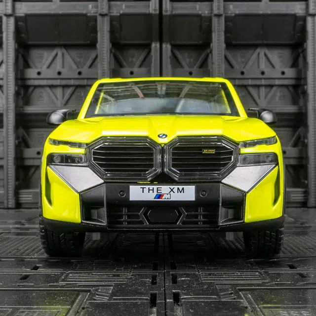 BABYS 1ST XMSUV