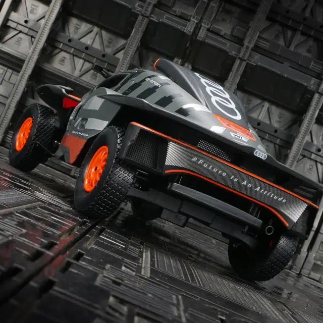 BABYS 1ST RS Q e-tron 124