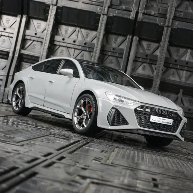 BABYS 1ST RS7 124