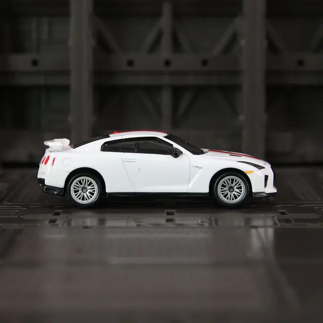 BABYS 1ST GT-R