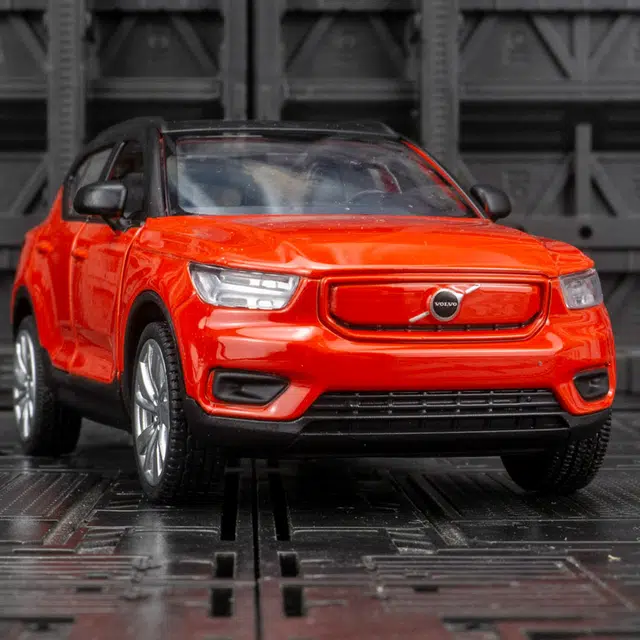 BABYS 1ST XC40
