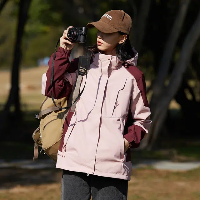 雅鹿  美式复古休闲拼色三合一连帽设计感户外山系保暖百搭 冲锋衣 男女同款