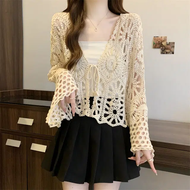 缪斯的诱惑 勾花镂空系带开衫女夏季波西米亚度假风长袖短款上衣罩衫针织衫 女款