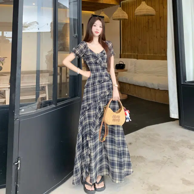 缪斯的诱惑 版型巨显瘦夏日强推格子露肩大码短袖连衣裙 女款