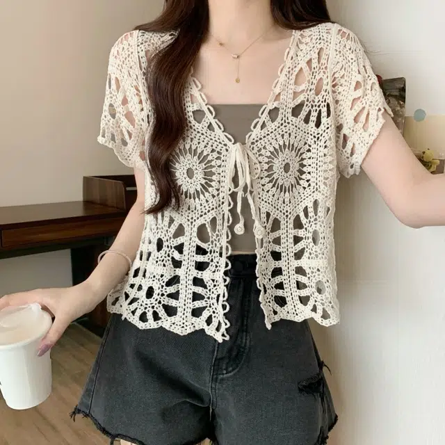 缪斯的诱惑 勾花镂空系带开衫女夏季波西米亚度假风短款上衣罩衫针织衫 女款