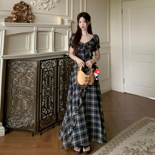 缪斯的诱惑 版型巨显瘦夏日强推格子露肩大码短袖连衣裙 女款