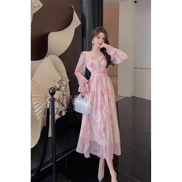 缪斯的诱惑 网红时尚法式通勤长袖连衣裙 女款