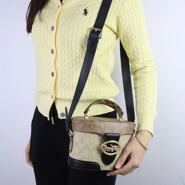 COACH Kay 20 Logo diy