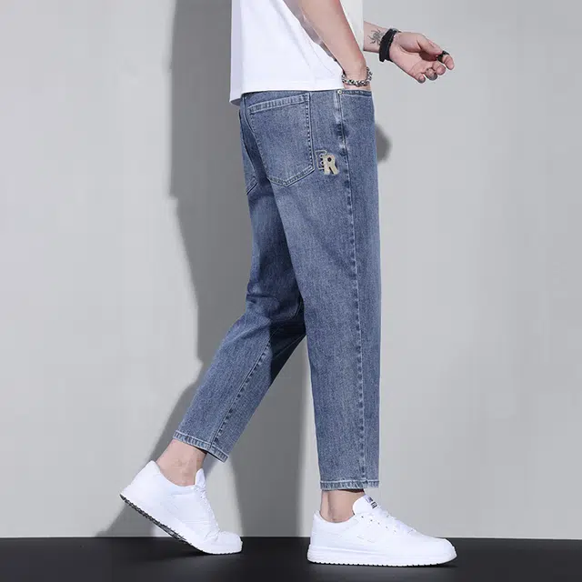 么宁 字母刺绣简约百搭设计感弹力潮流时尚修身直筒舒适透气个性痞帅九分牛仔裤 男女同款