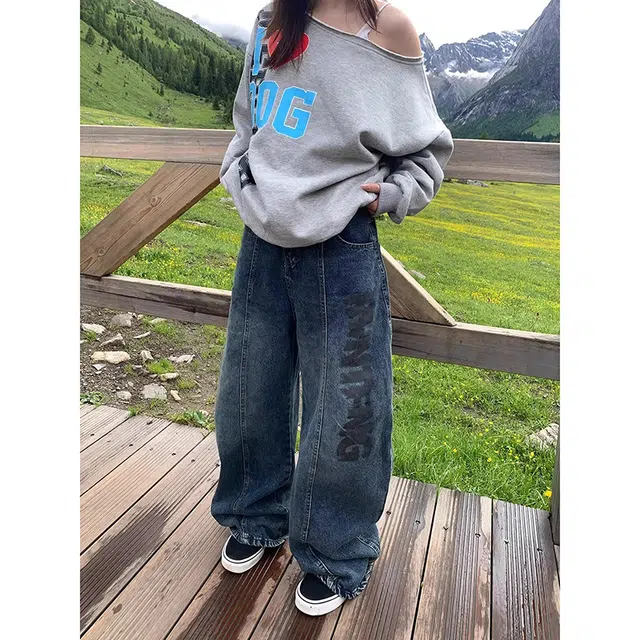 如续 潮流大码美式复古字母印花弯刀长裤宽松阔腿裤休闲舒适百搭牛仔裤 女款