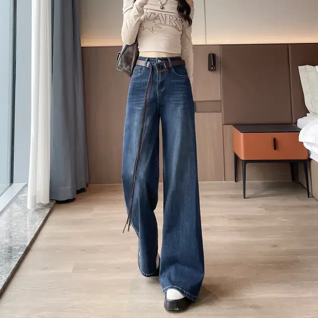 如续 复古不贴腿直筒微喇叭宽松显瘦拖地牛仔裤 女款