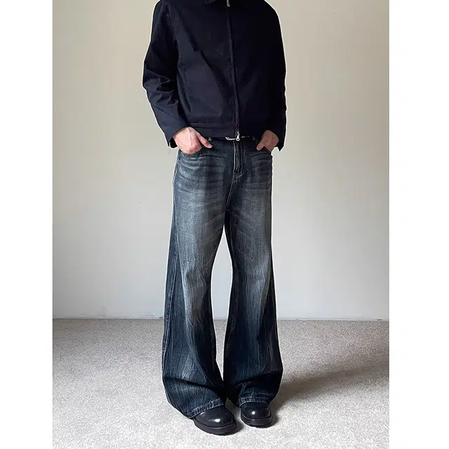 Ruxu Vintage Washed Flare Jeans