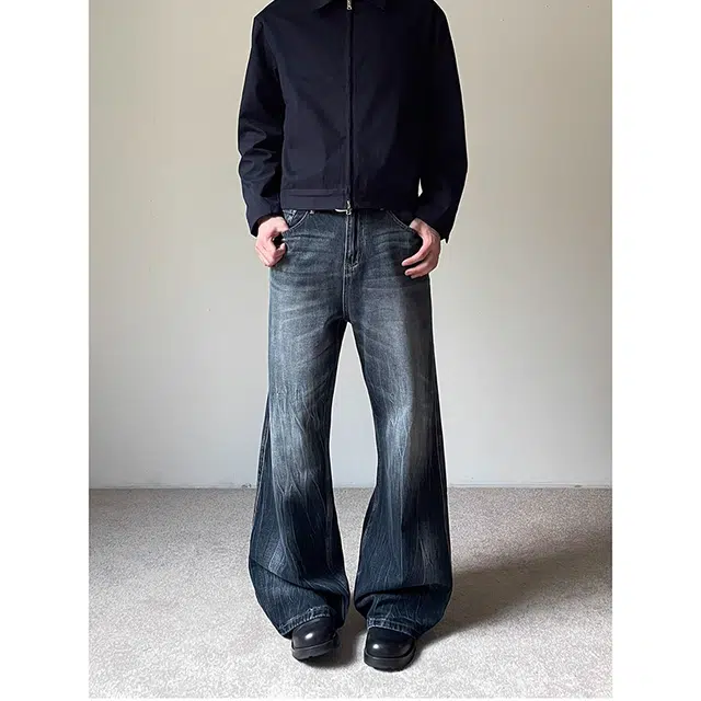 Ruxu Vintage Washed Flare Jeans