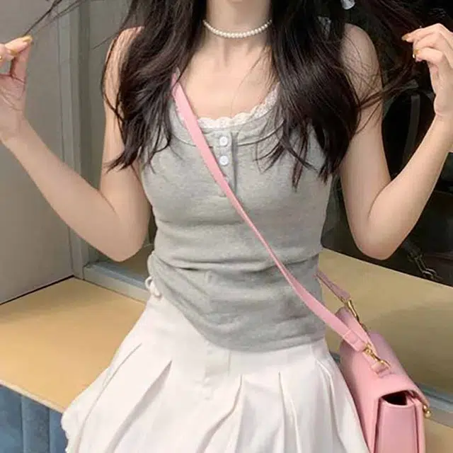 如续 蕾丝花边假俩件修身显瘦辣妹上衣背心 女款