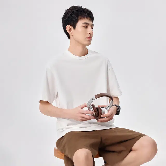 Hansca T