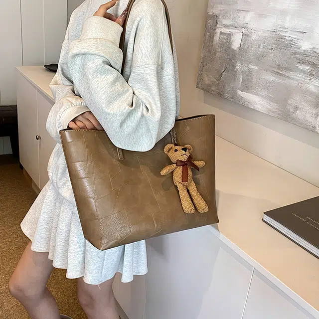 OKEKE pu Tote