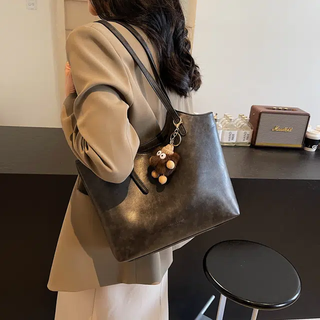 OKEKE PU Tote