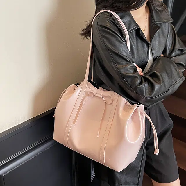 OKEKE PU Tote