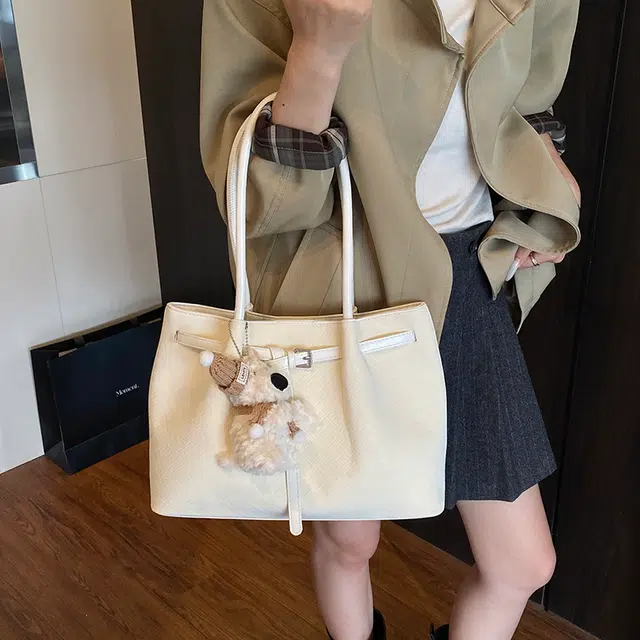 OKEKE pu Tote