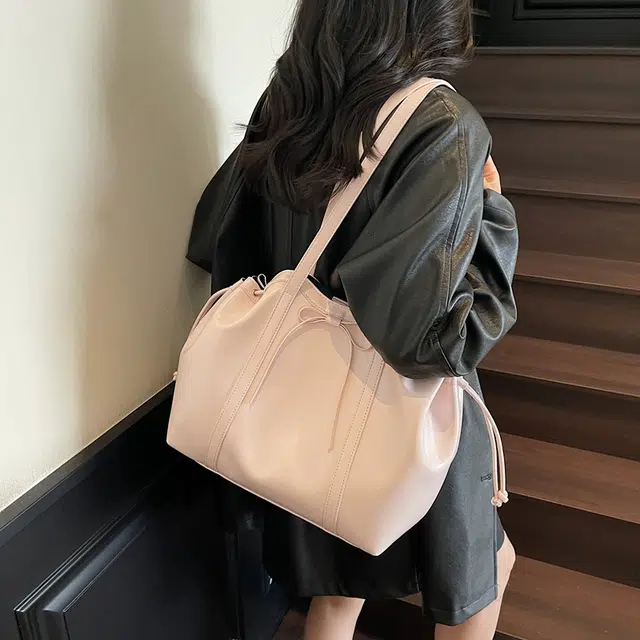 OKEKE PU Tote