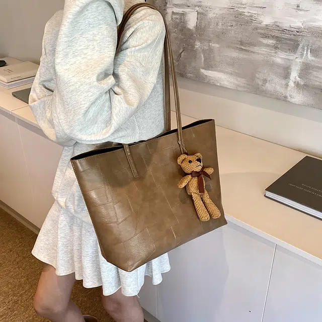 OKEKE pu Tote